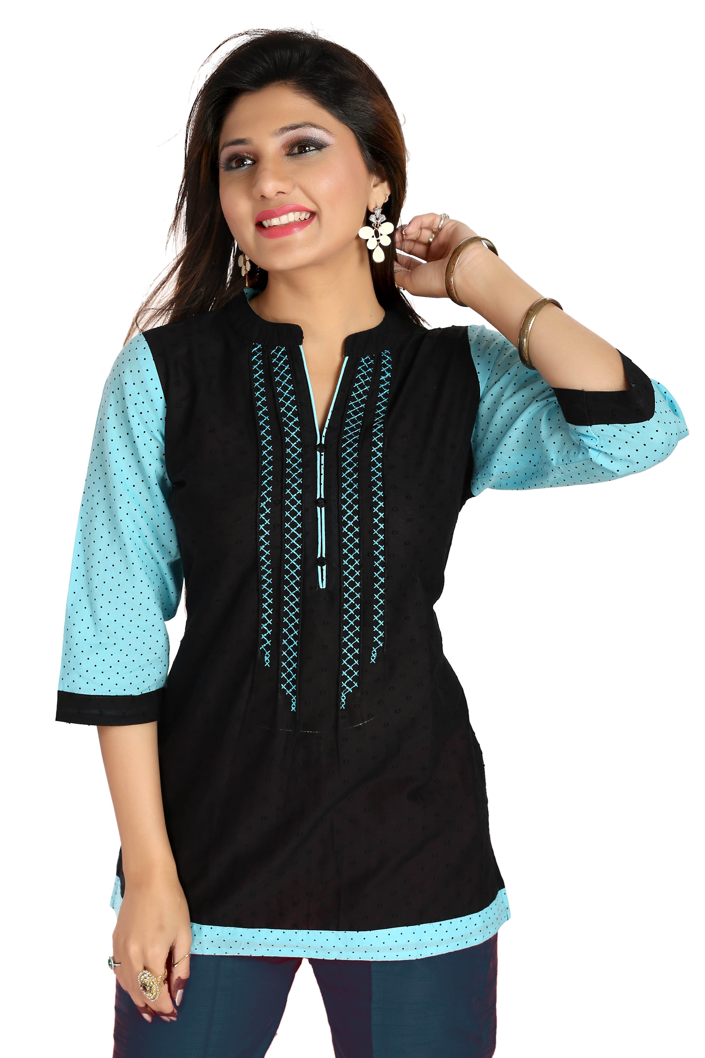 Crispy Cut Black Short Tunic Top For Fashionable Women